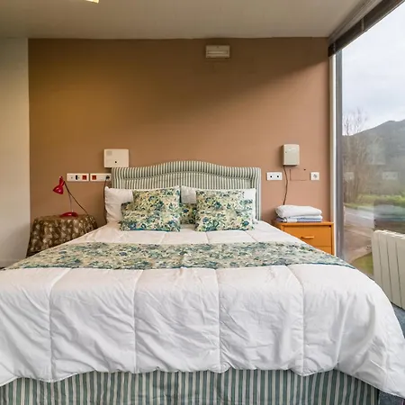 Piscina Climatizada Todo El Ano Villa Valle (Ruesga)