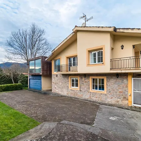 Piscina Climatizada Todo El Ano * Valle (Ruesga)