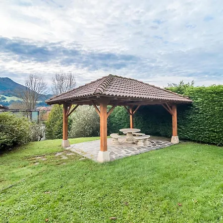 Piscina Climatizada Todo El Ano * Valle (Ruesga)