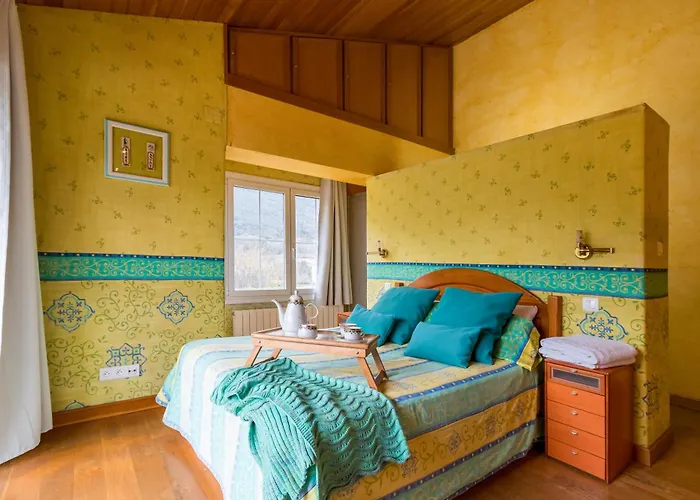 Piscina Climatizada Todo El Ano * Valle (Ruesga)