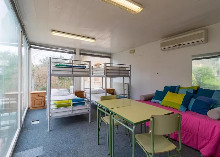 Piscina Climatizada Todo El Ano * Valle (Ruesga)