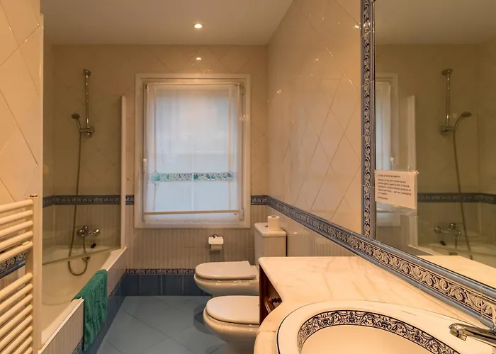 Piscina Climatizada Todo El Ano * Valle (Ruesga)